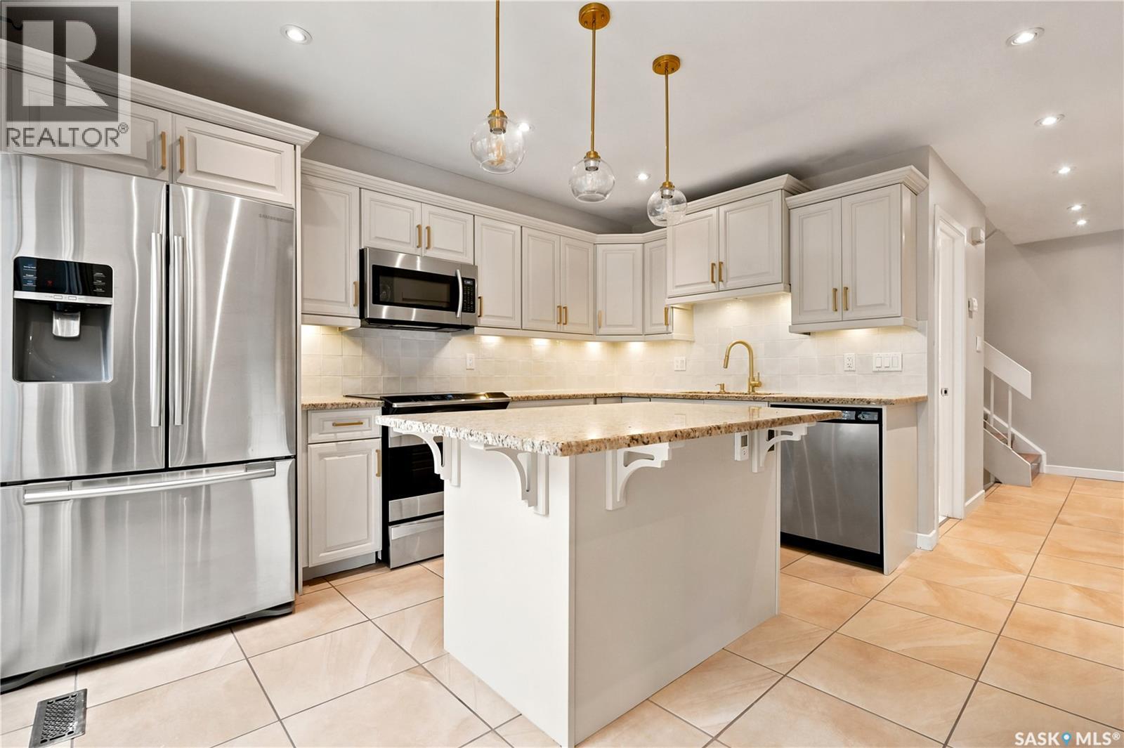 19 MARTIN CRESCENT — photo 14