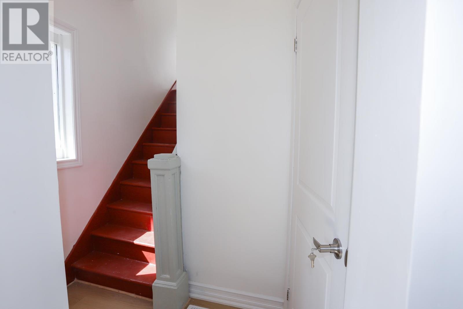 54 Cathcart ST - 17