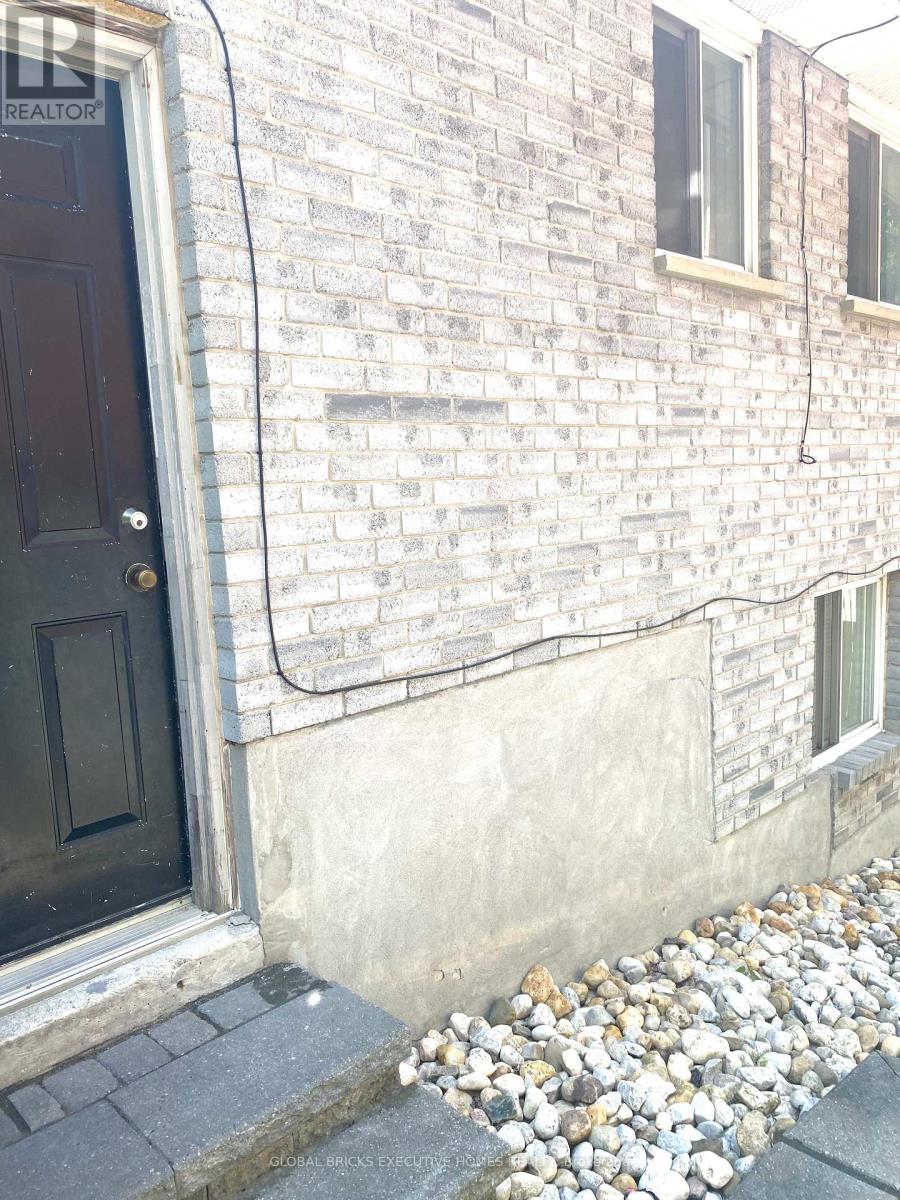 125 MUNICIPAL STREET - 36