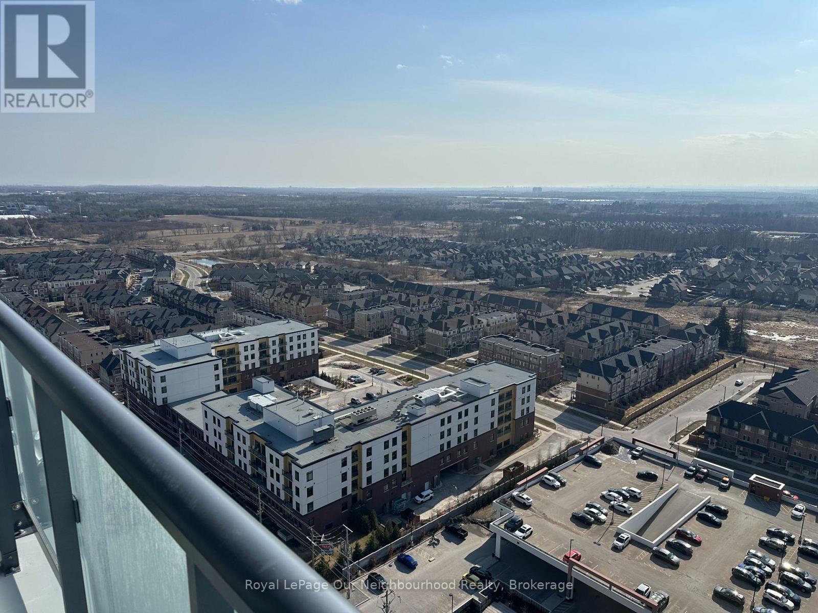 #2615 2545 SIMCOE STREET N - 13