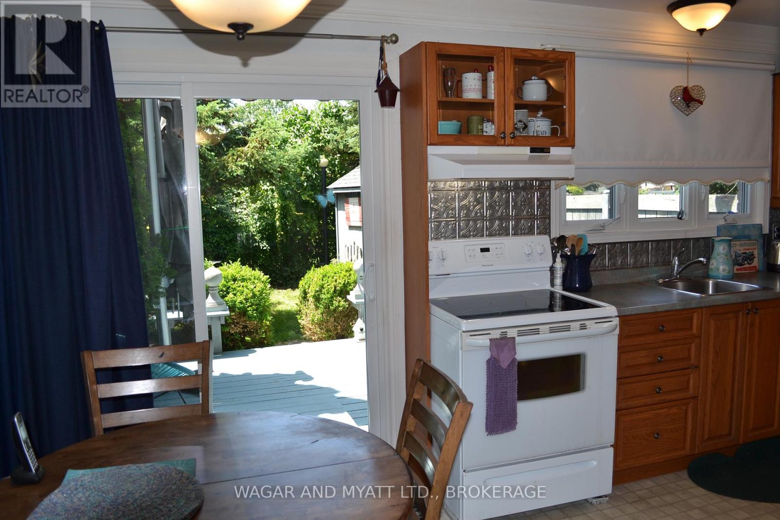 #30 60 WINCHESTER DRIVE - 4