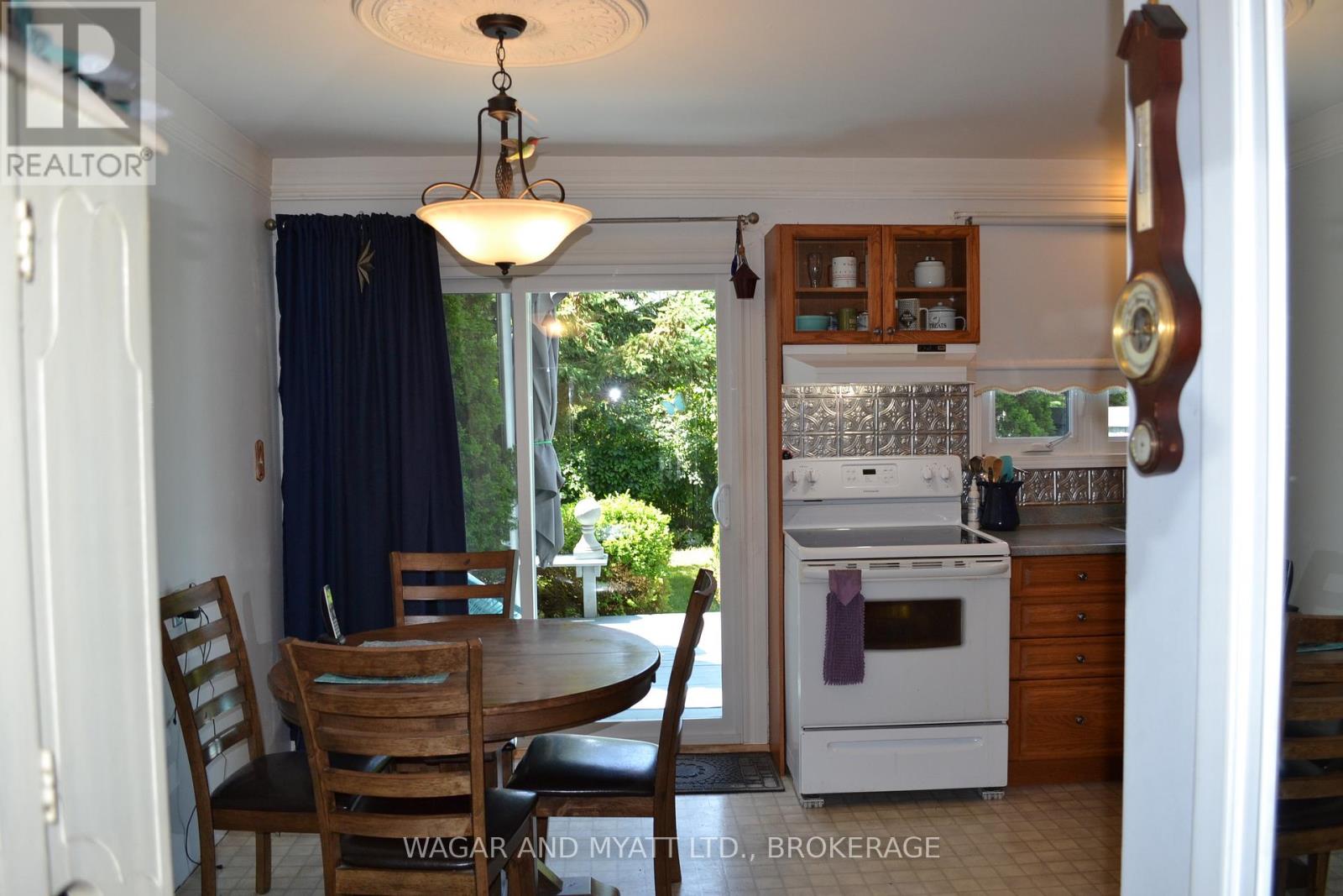 #30 60 WINCHESTER DRIVE - 5