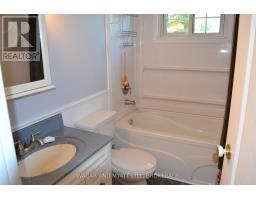 30 - 60 Winchester Drive, Greater Napanee, ON K7R3R2 Photo 14