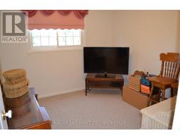 30 - 60 Winchester Drive, Greater Napanee, ON K7R3R2 Photo 15