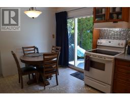 30 - 60 Winchester Drive, Greater Napanee, ON K7R3R2 Photo 6