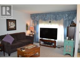 30 - 60 Winchester Drive, Greater Napanee, ON K7R3R2 Photo 9
