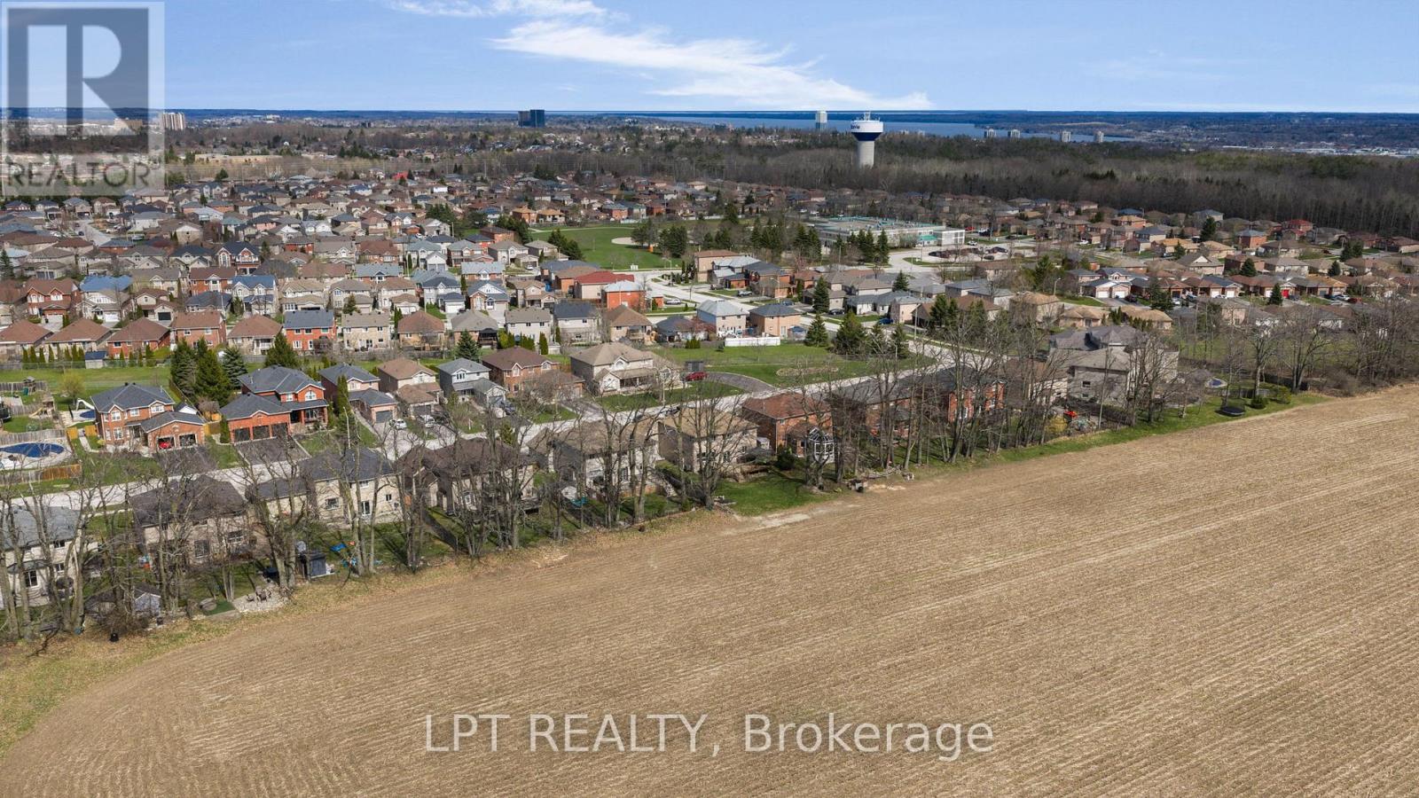 47 NORTHVIEW CRESCENT - 47