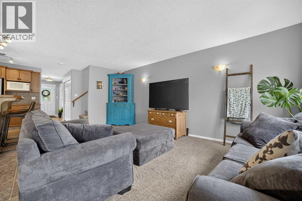 109 Couleesprings Way S — photo 24