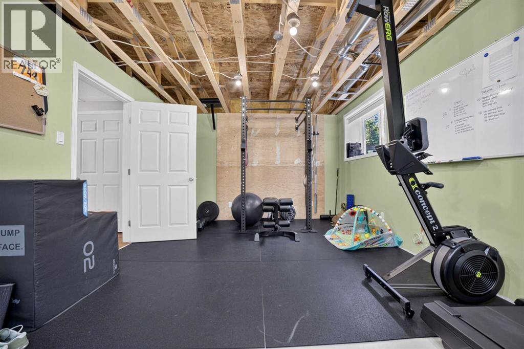 109 Couleesprings Way S — photo 41