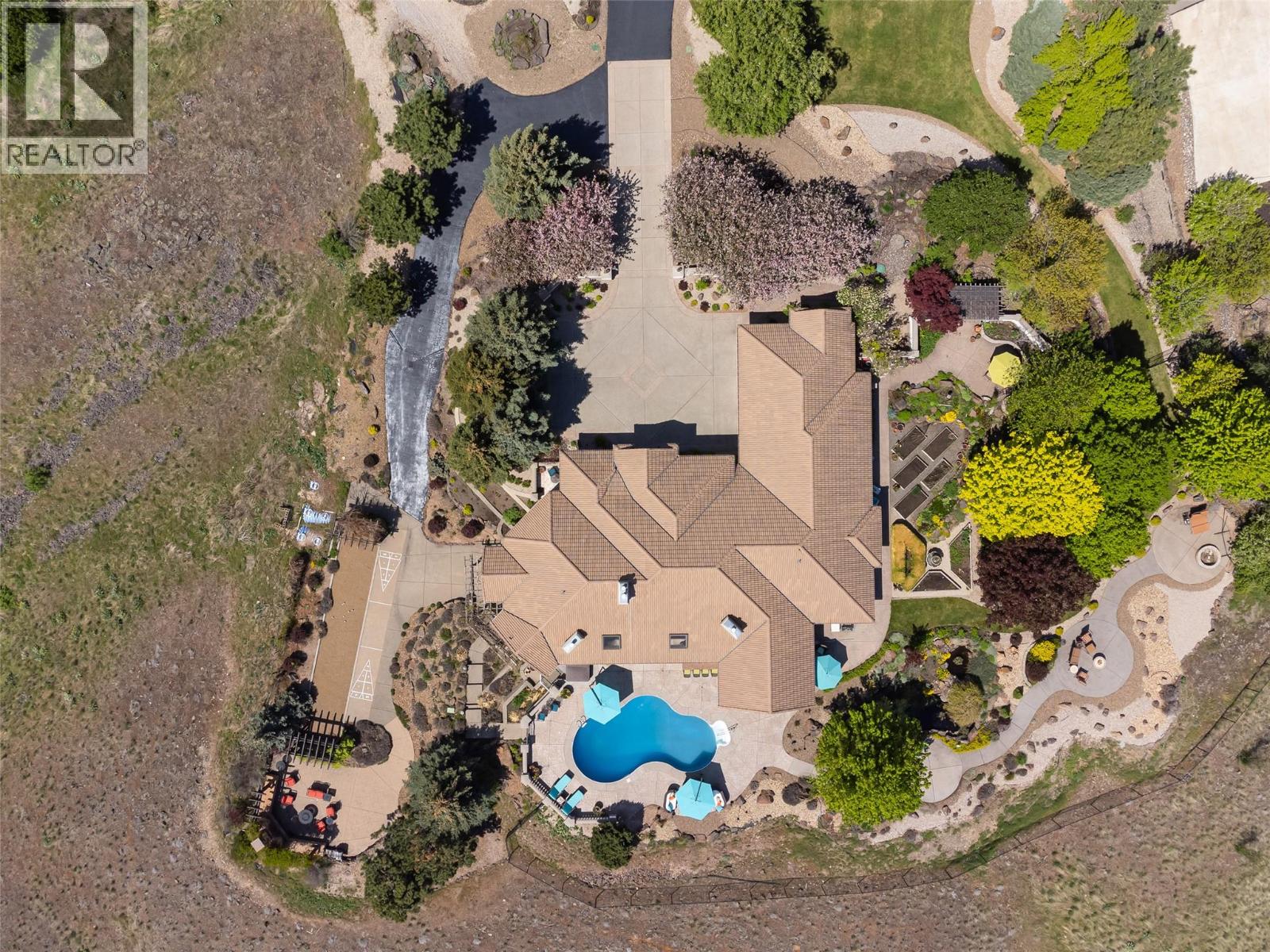 #1 315 Kalamalka Lakeview Drive - 67