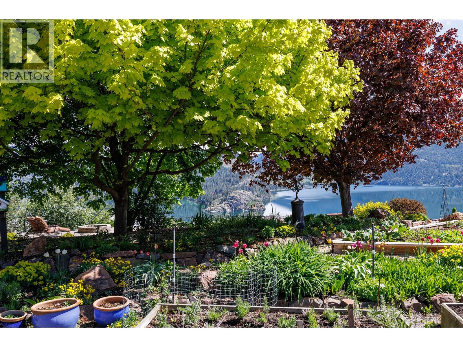 #1 315 Kalamalka Lakeview Drive - 36