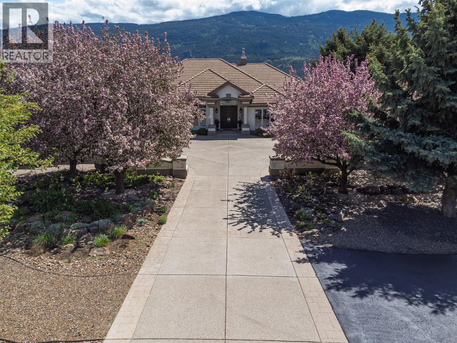 #1 315 Kalamalka Lakeview Drive - 71