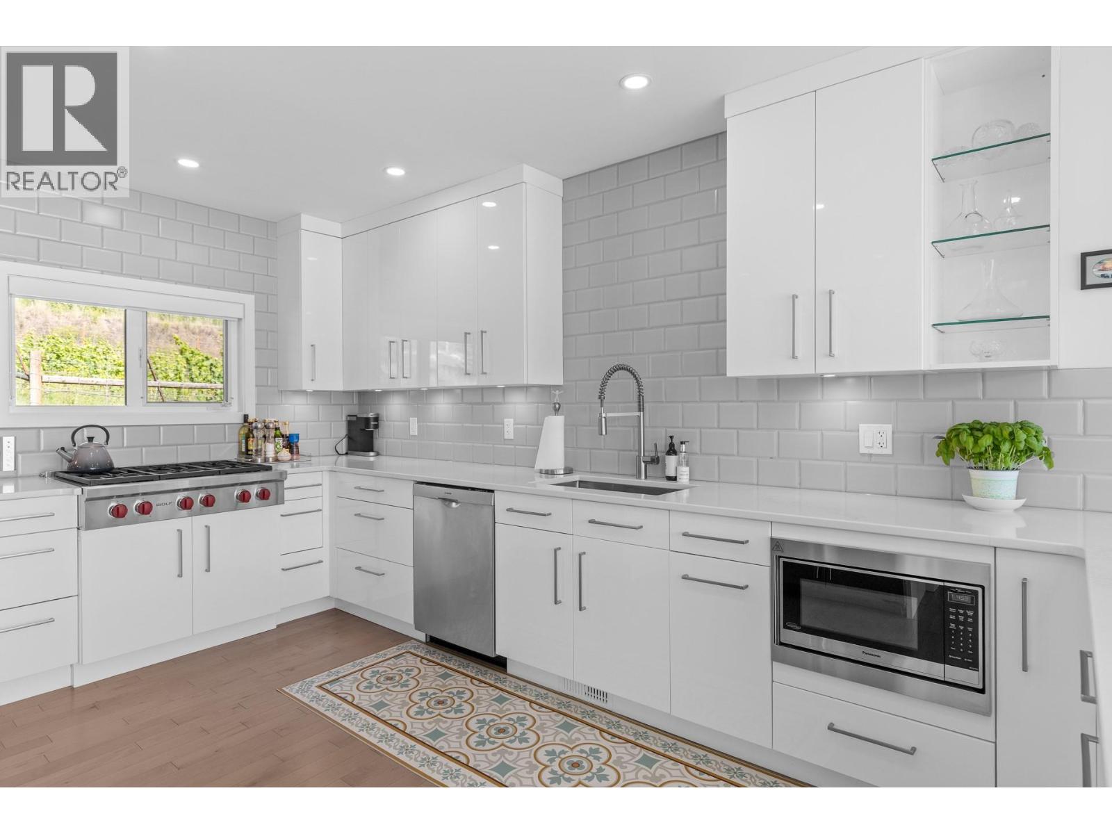 30 Eastside Road - 12