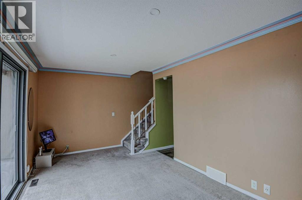 #56 1055 72 Avenue NW - 11