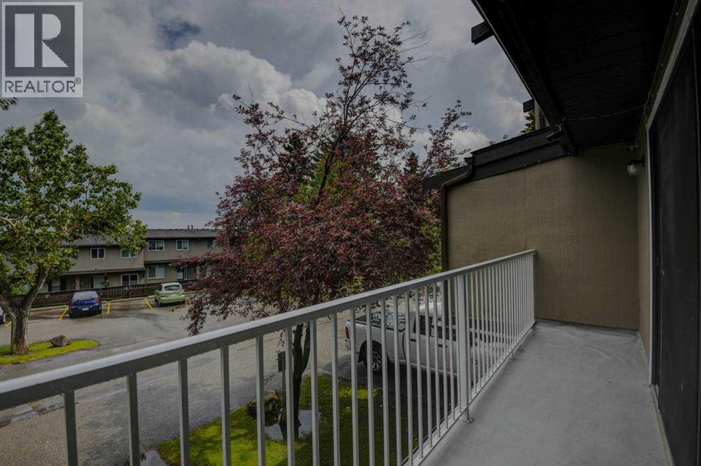 #56 1055 72 Avenue NW - 22
