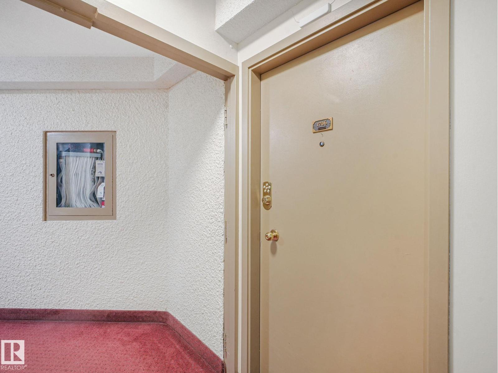 #1706 10045 117 ST NW - 36