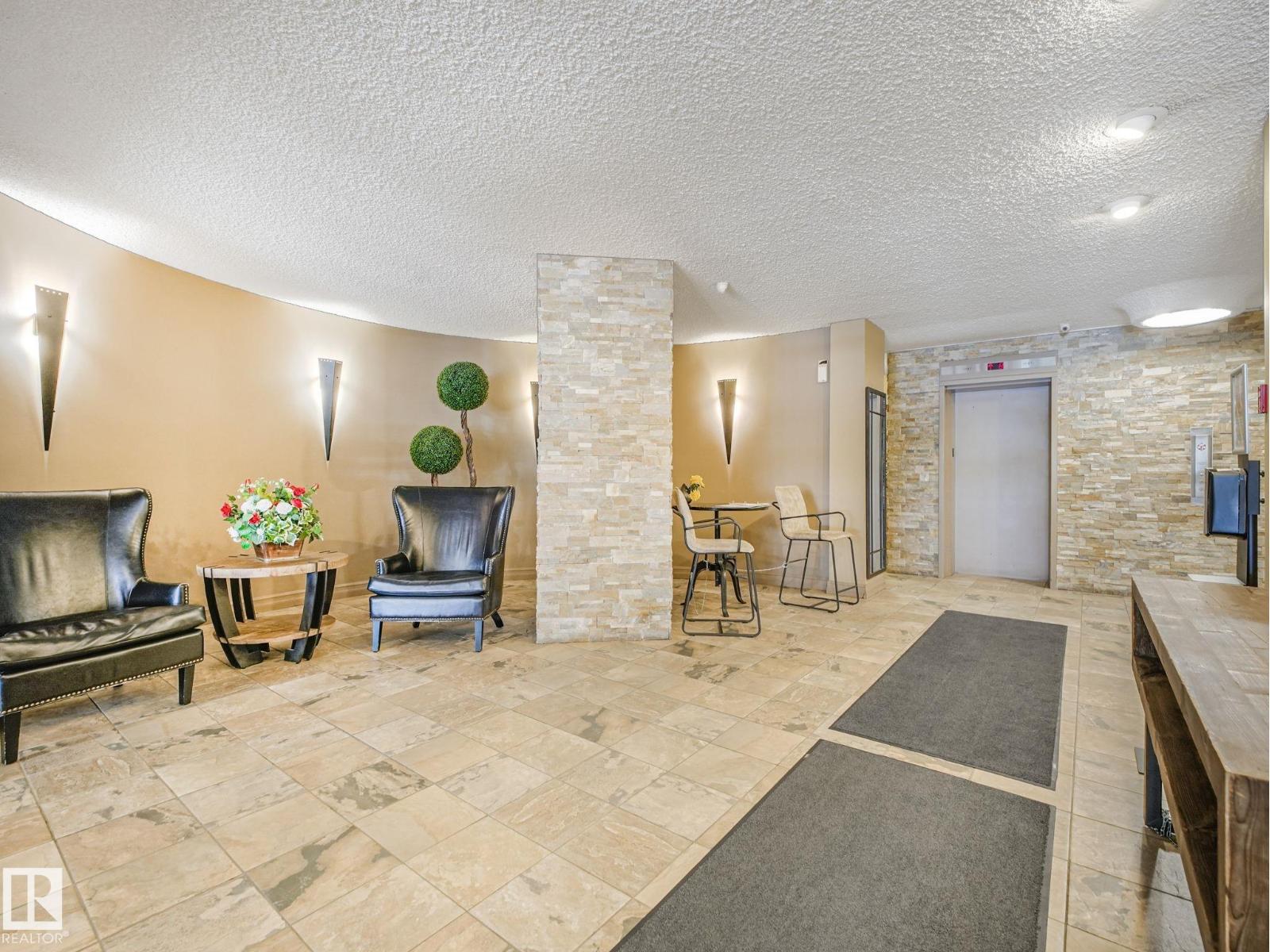 #1706 10045 117 ST NW - 6