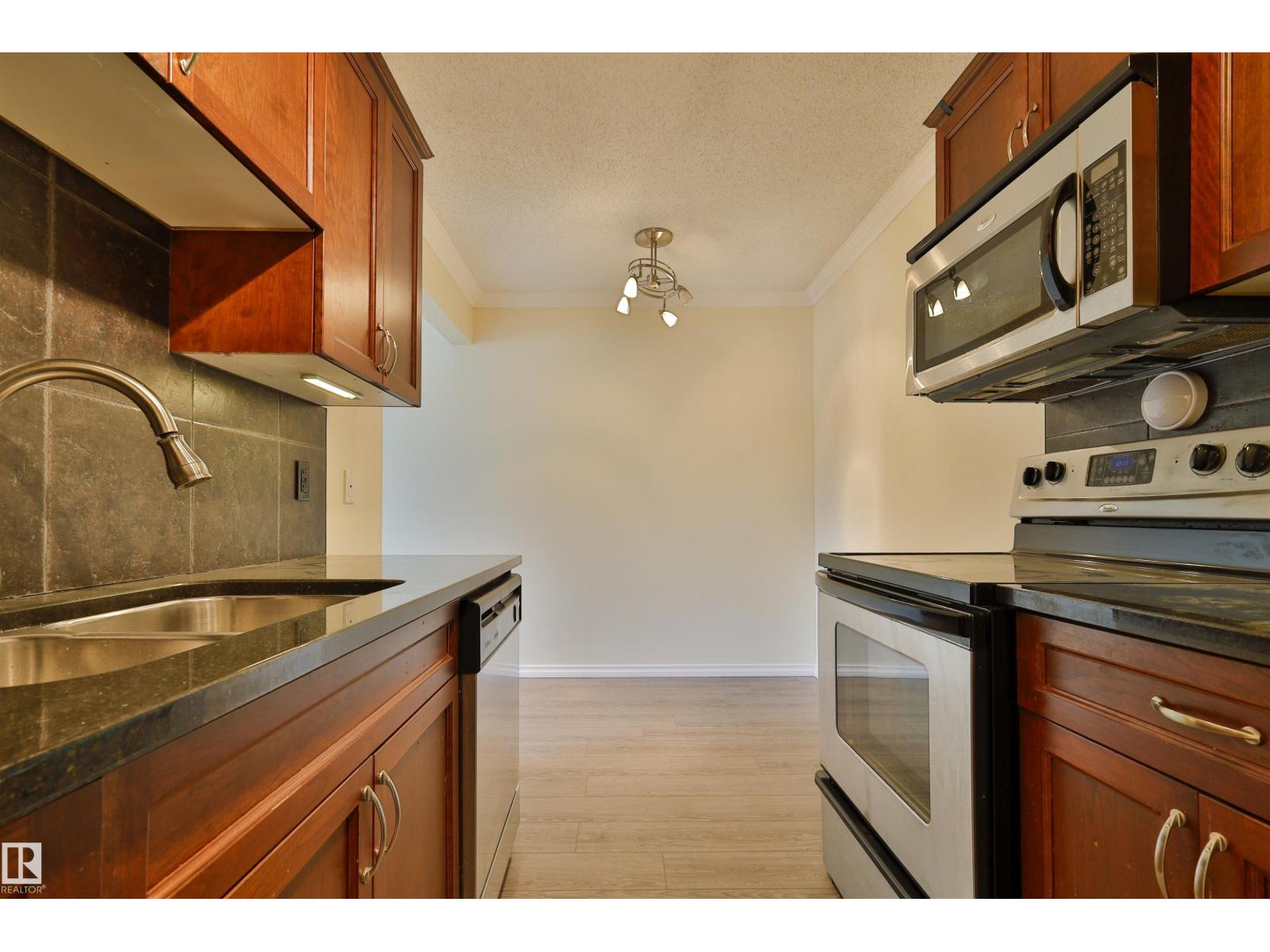 #306 10160 83 AV NW - 9