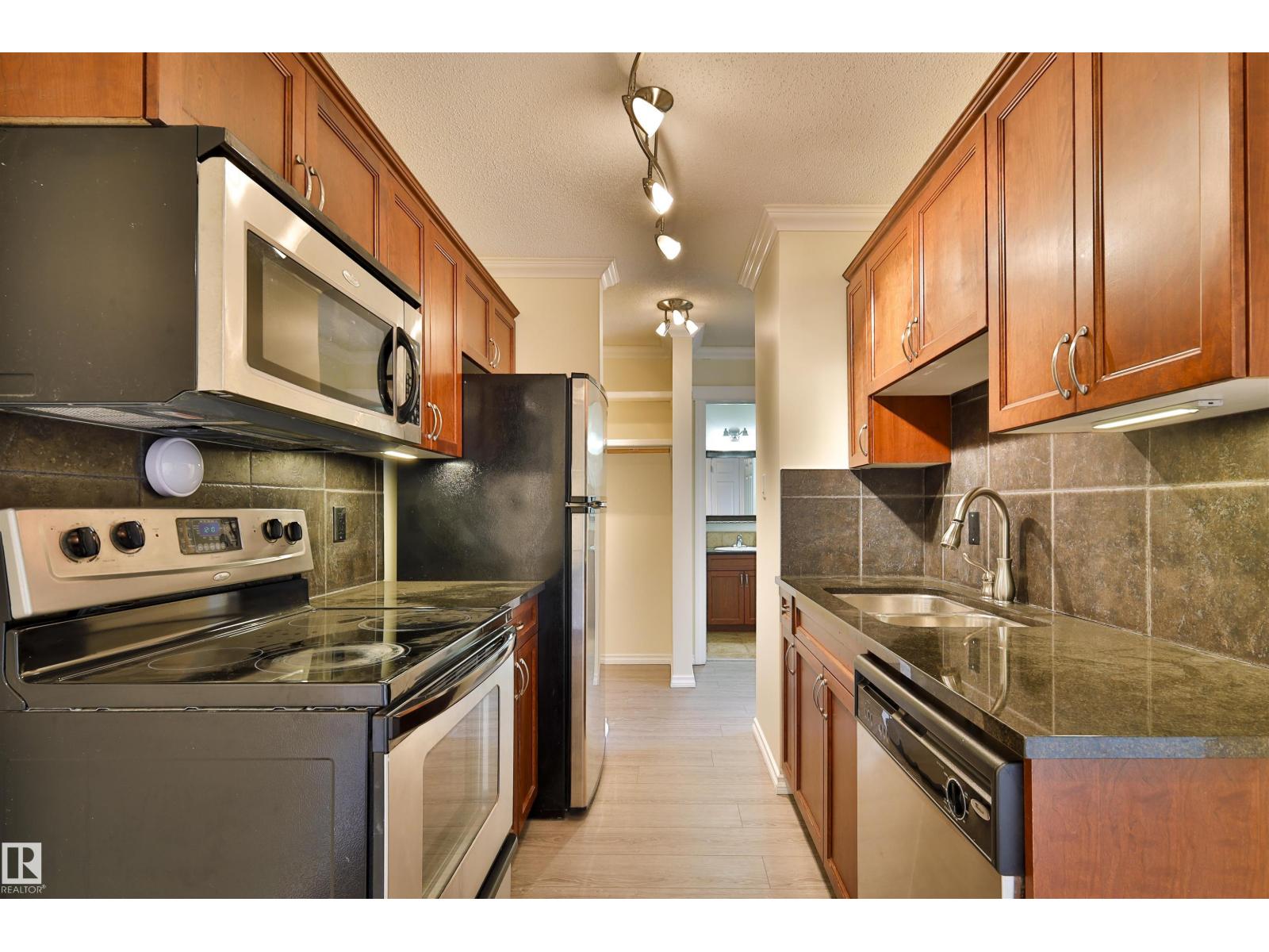 #306 10160 83 AV NW - 5