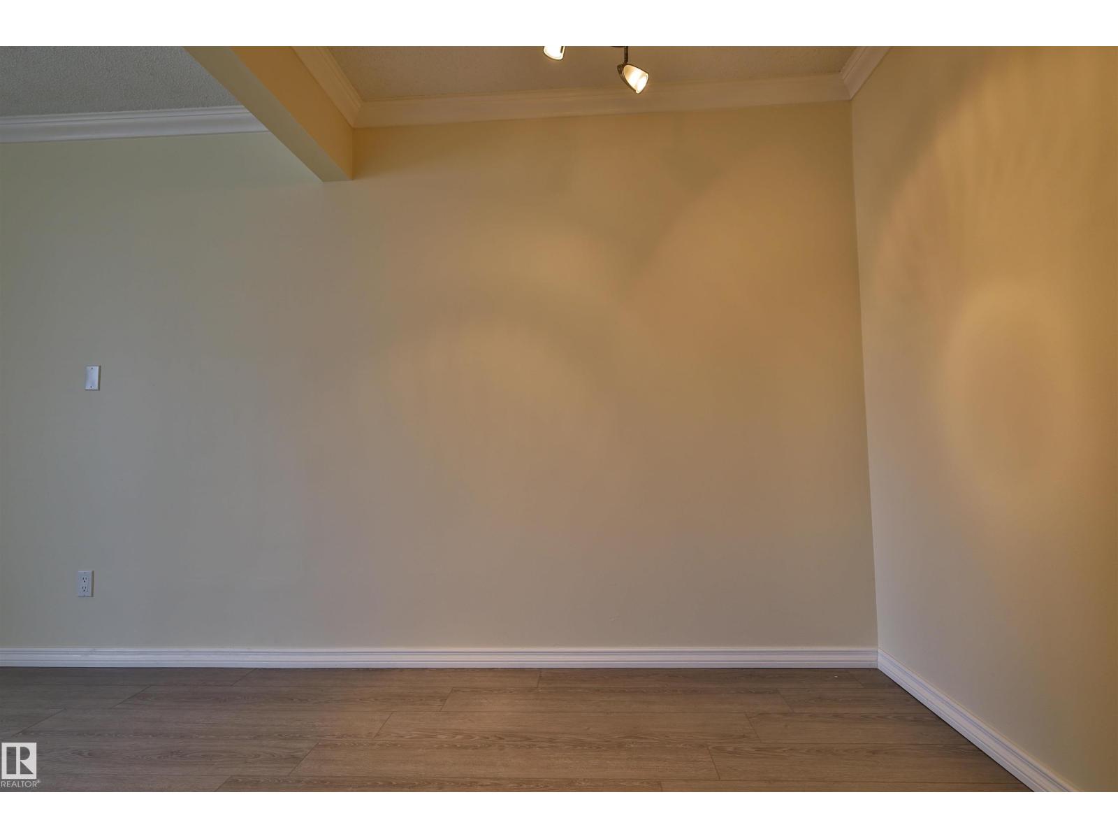 #306 10160 83 AV NW - 13