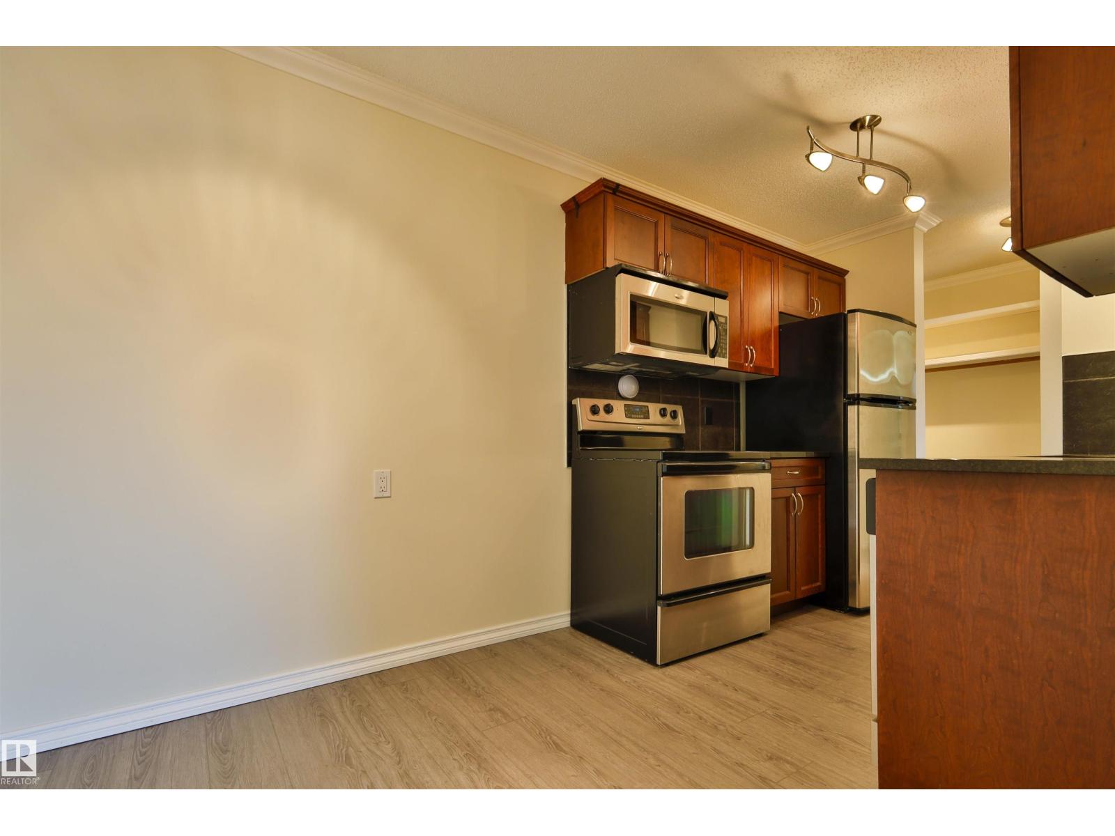 #306 10160 83 AV NW - 11