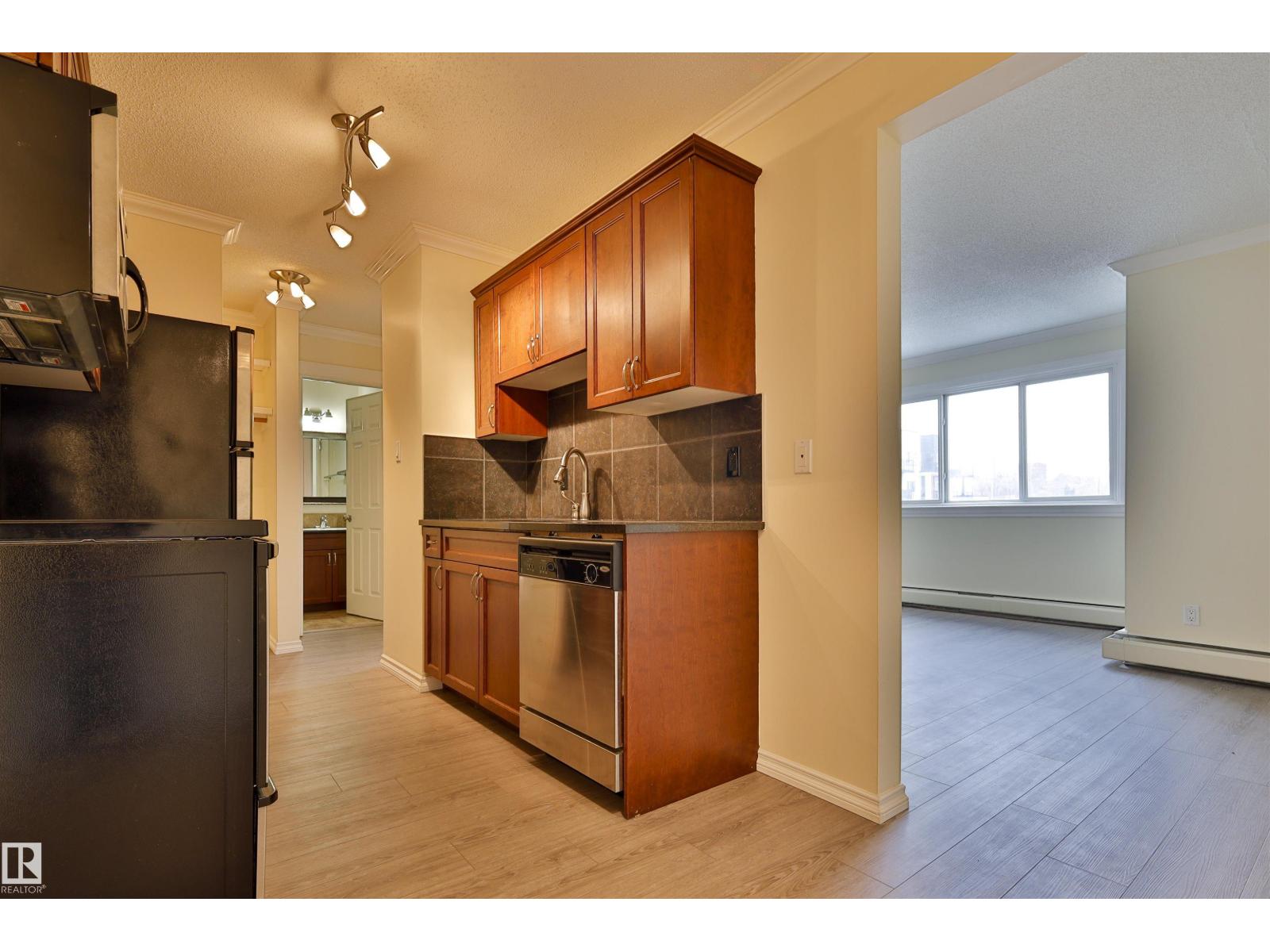 #306 10160 83 AV NW - 10