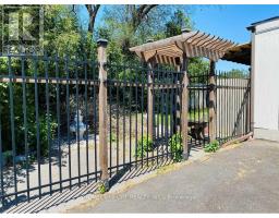 2 Mendip Crescent, Toronto, ON M1P1Y4 Photo 11