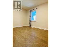 2 Mendip Crescent, Toronto, ON M1P1Y4 Photo 8