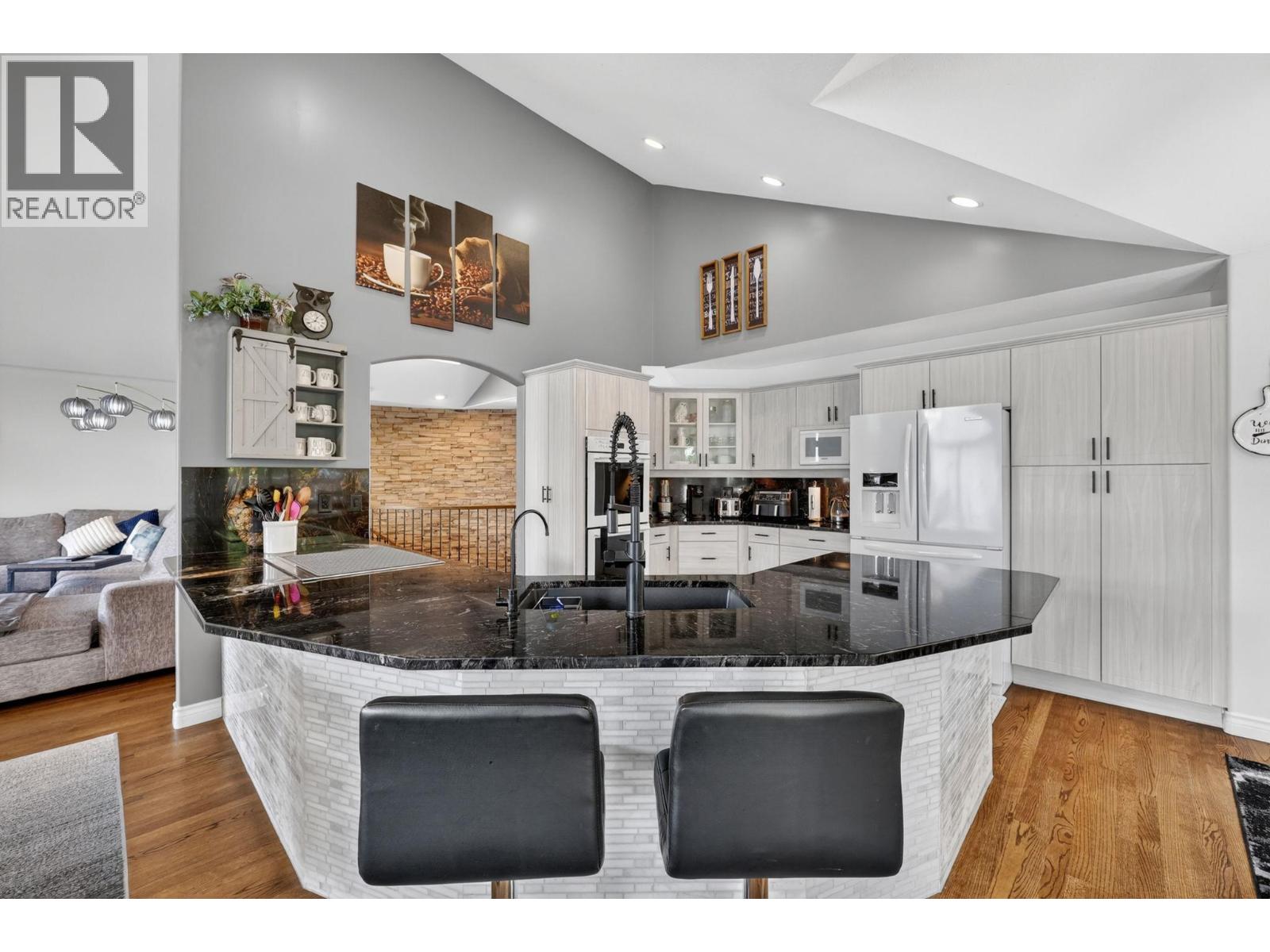 6650 Finch Road - 14
