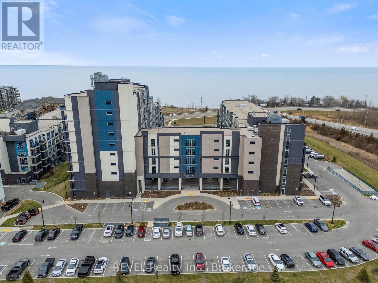 #410 16 CONCORD PLACE - 1
