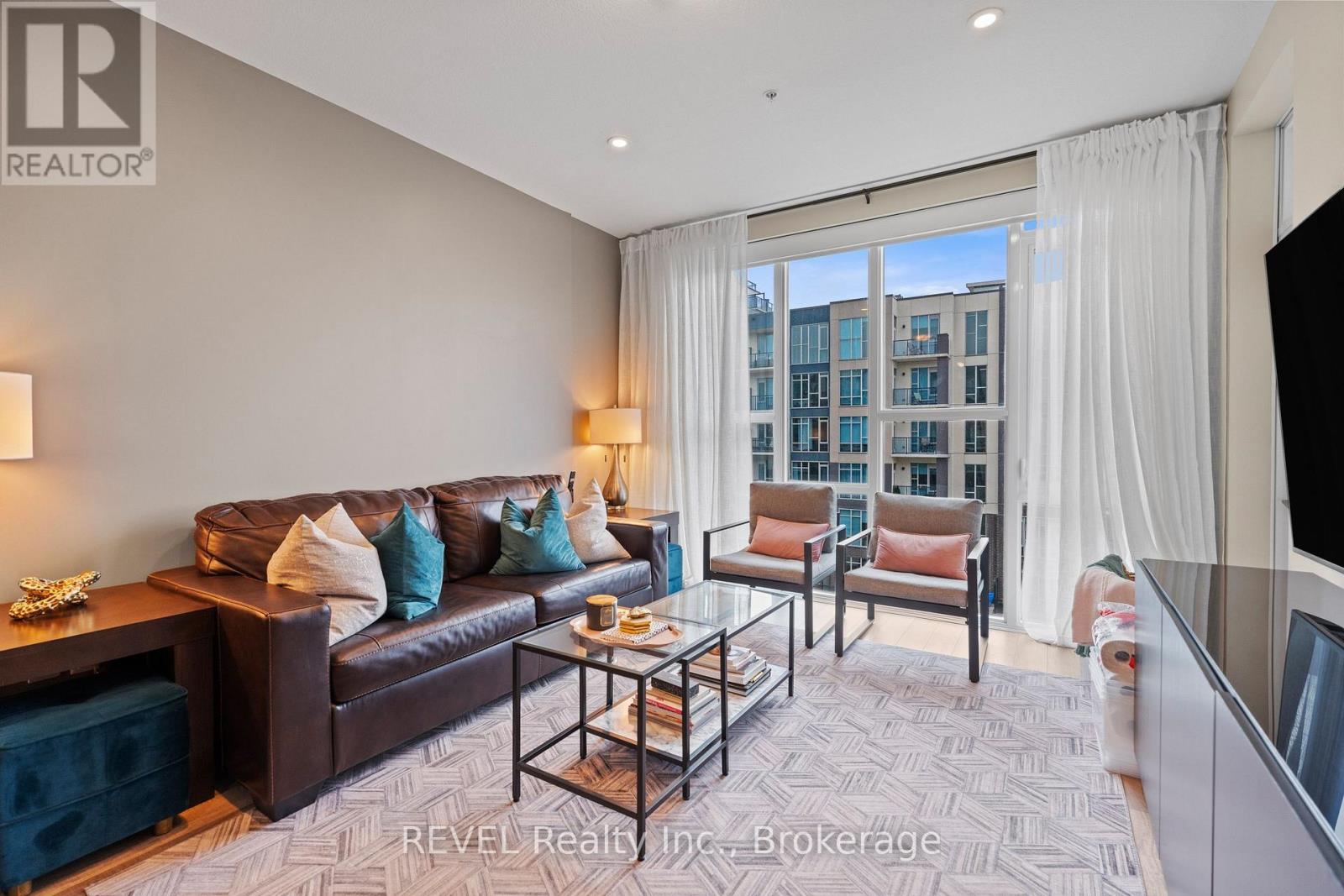 #410 16 CONCORD PLACE - 13