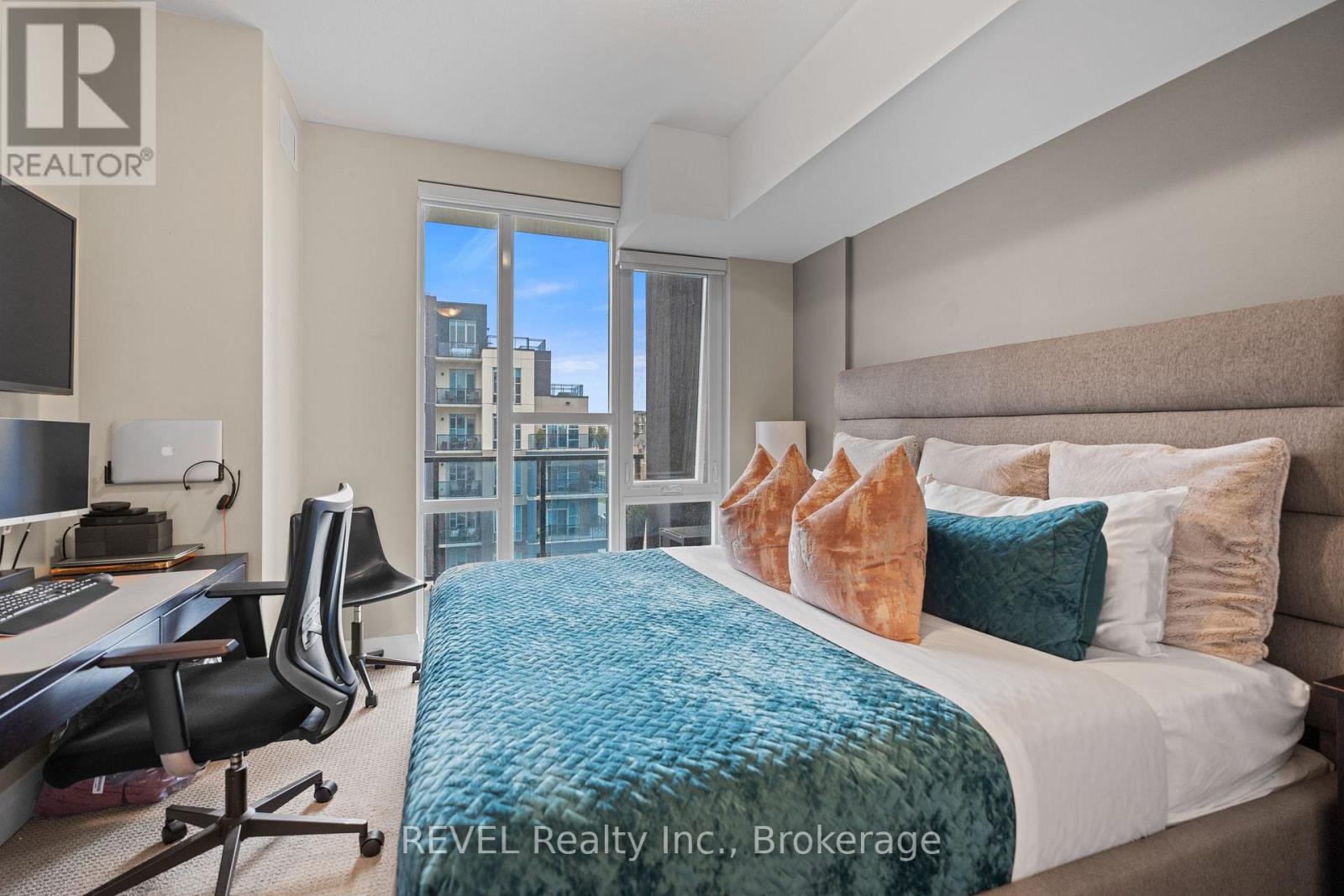 #410 16 CONCORD PLACE - 15
