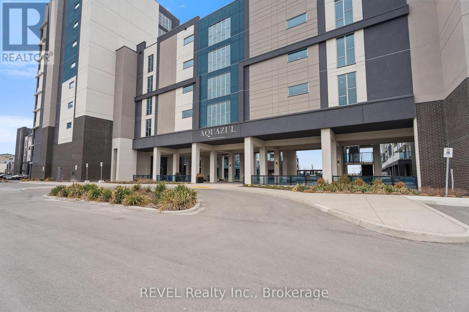 #410 16 CONCORD PLACE - 2