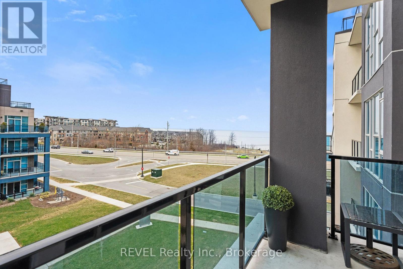 #410 16 CONCORD PLACE - 20