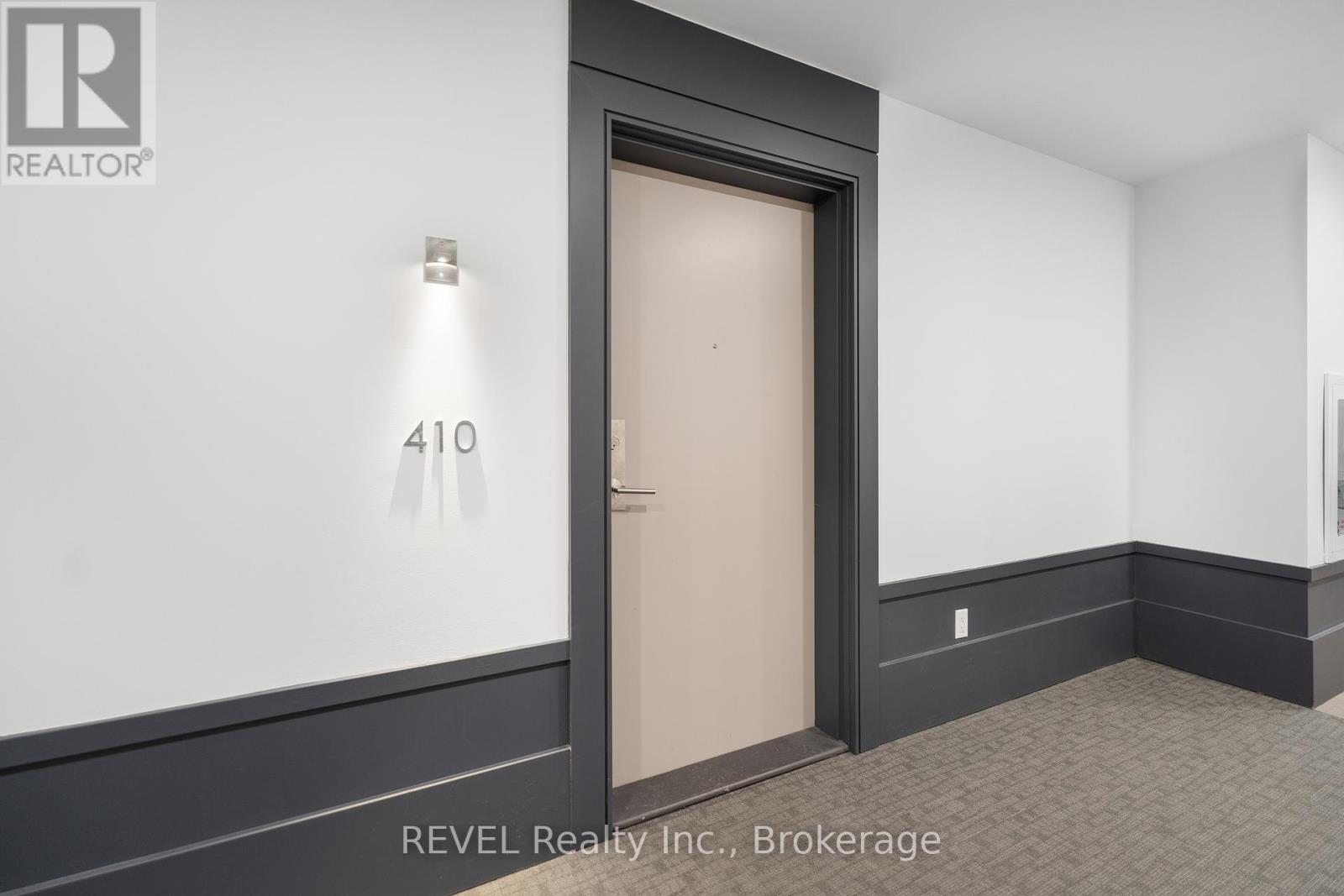 #410 16 CONCORD PLACE - 4