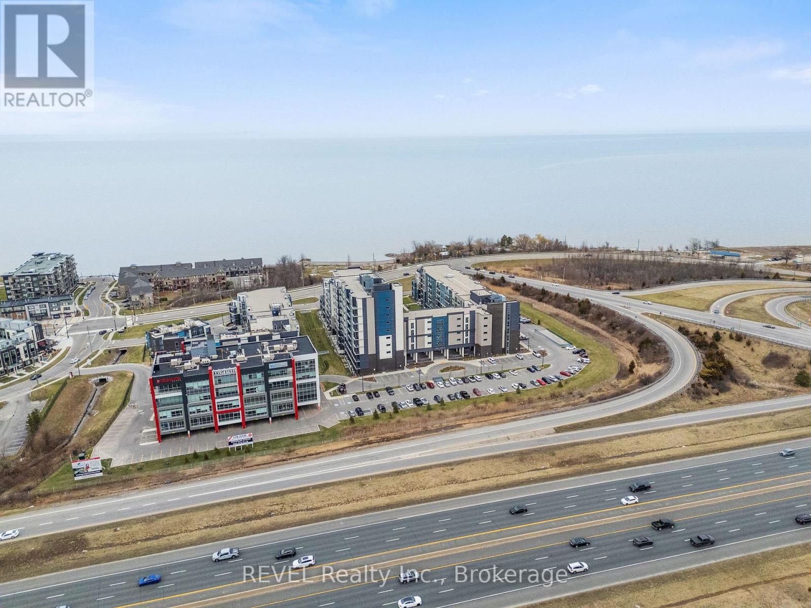 #410 16 CONCORD PLACE - 36
