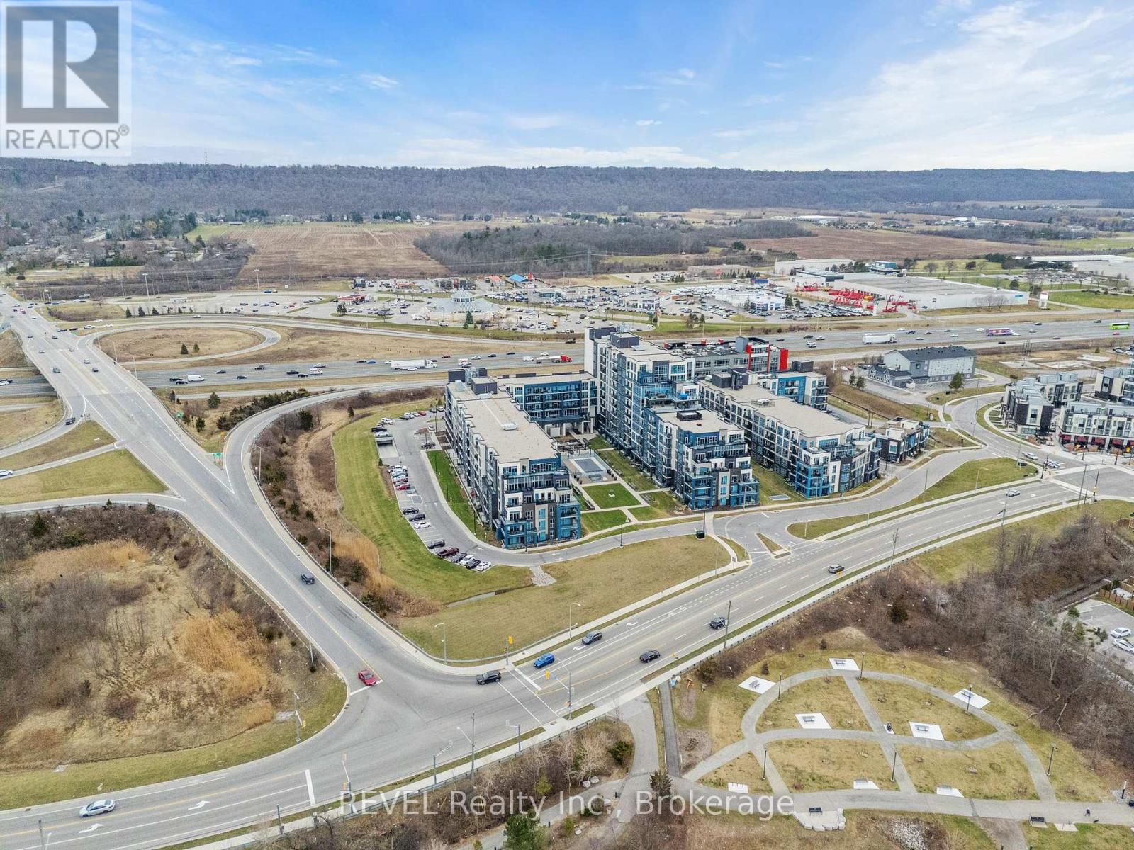 #410 16 CONCORD PLACE - 34