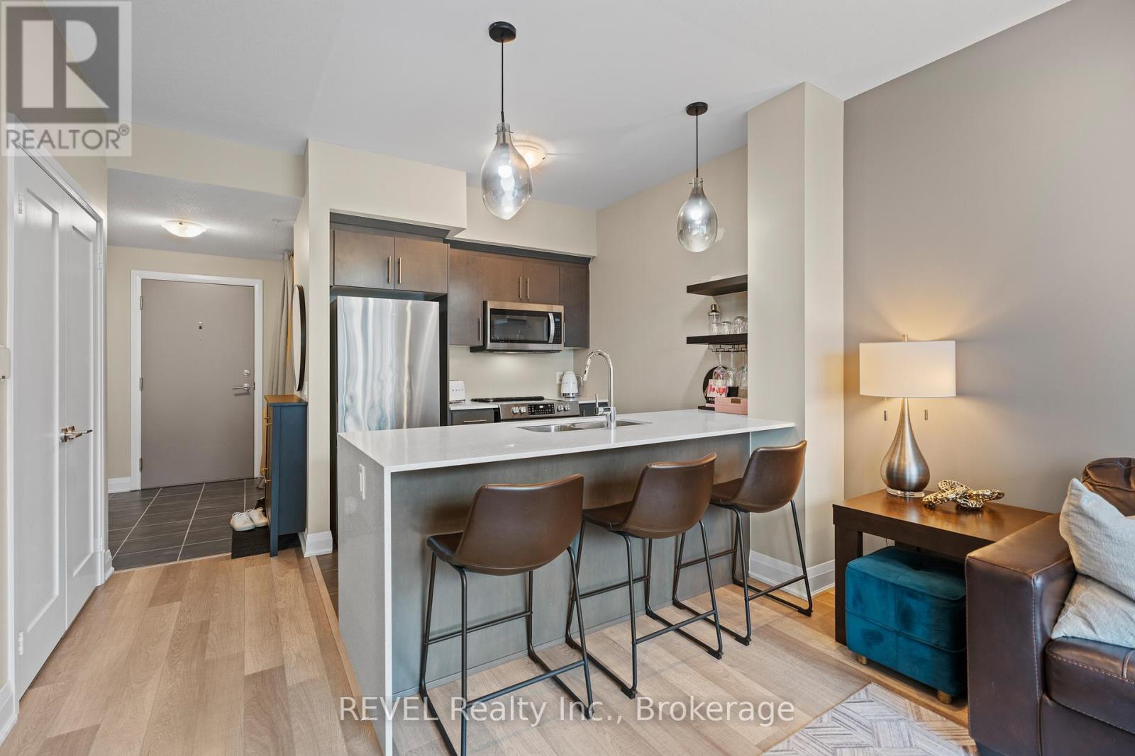 #410 16 CONCORD PLACE - 5