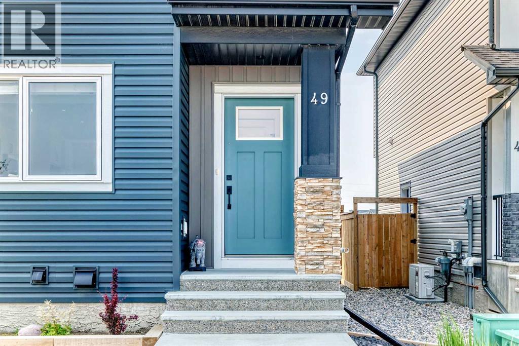 49 River Heights Drive NW - 2