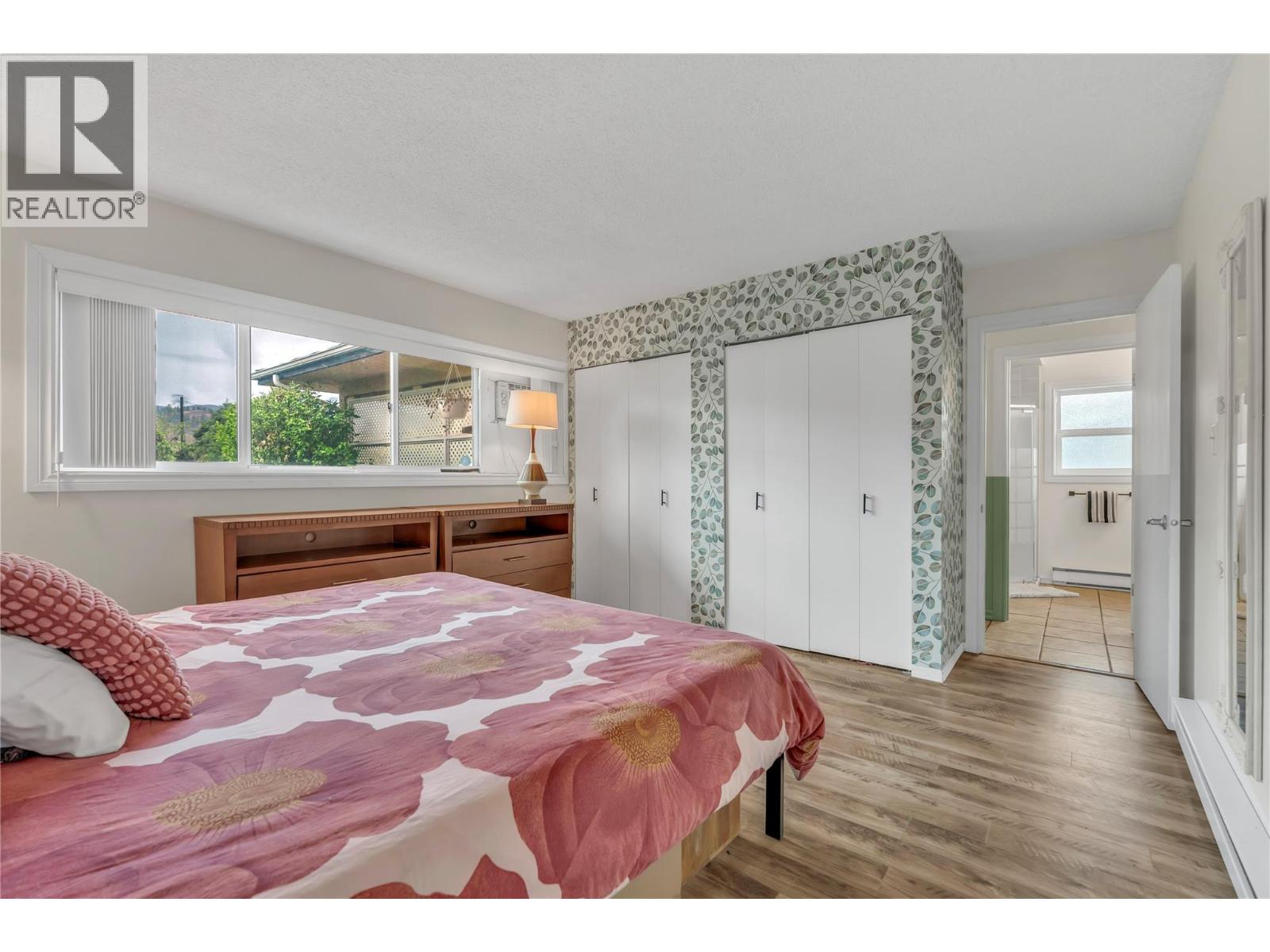 7513 CREST-A-WAY Road - 10