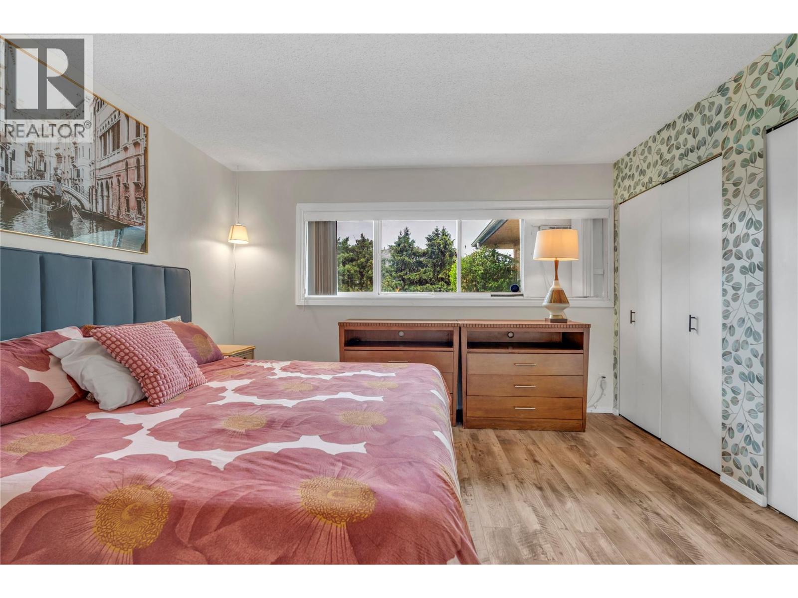 7513 CREST-A-WAY Road - 11
