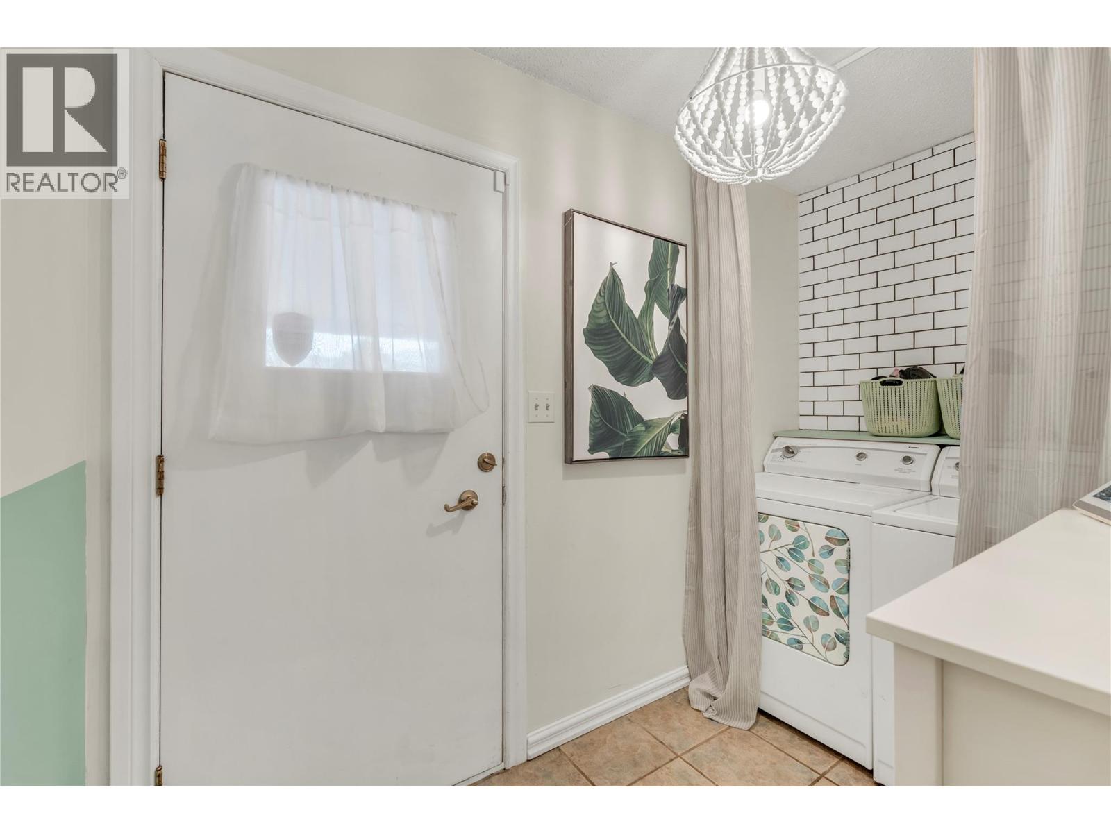 7513 CREST-A-WAY Road - 17