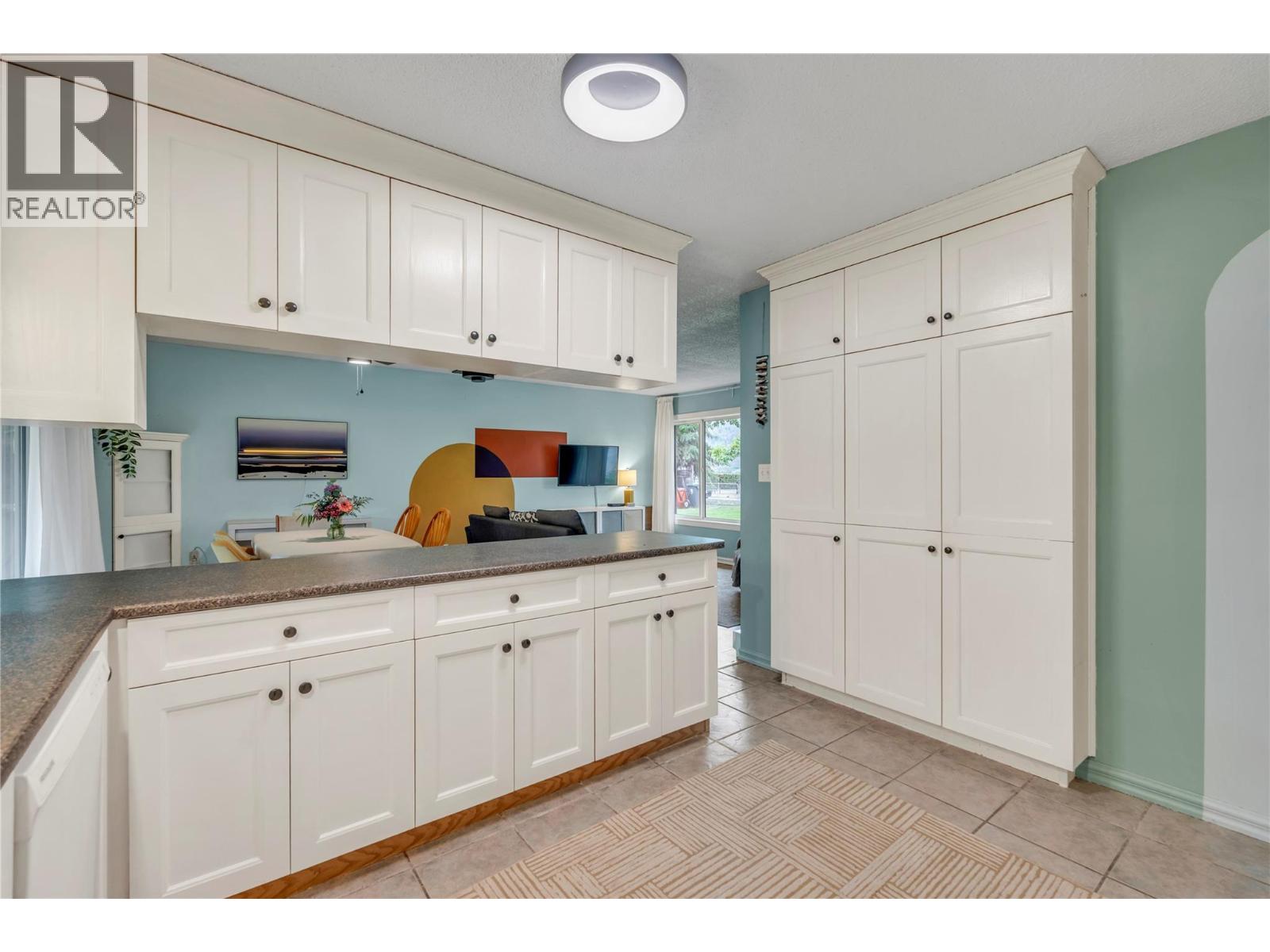 7513 CREST-A-WAY Road - 7