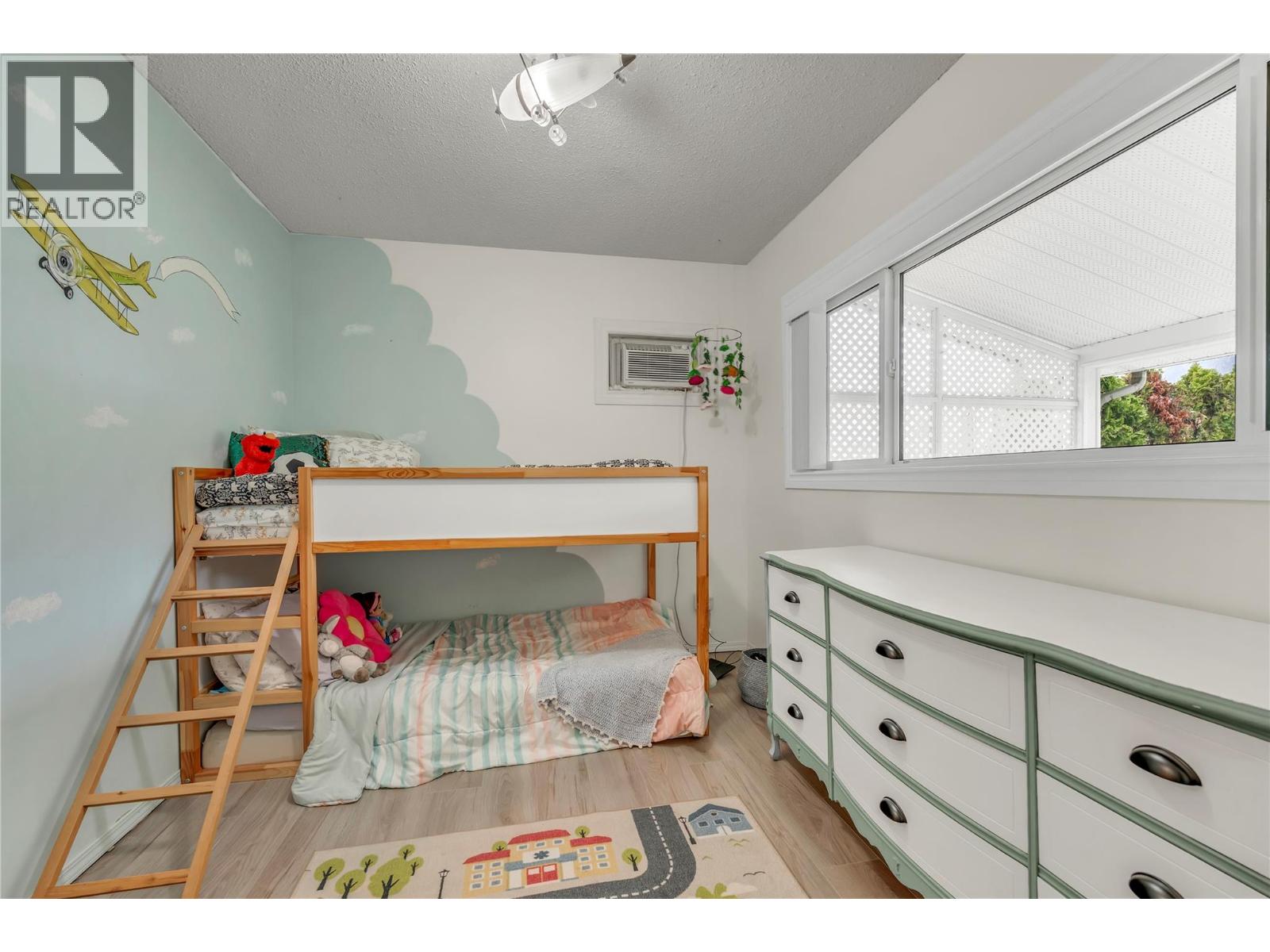 7513 CREST-A-WAY Road - 14