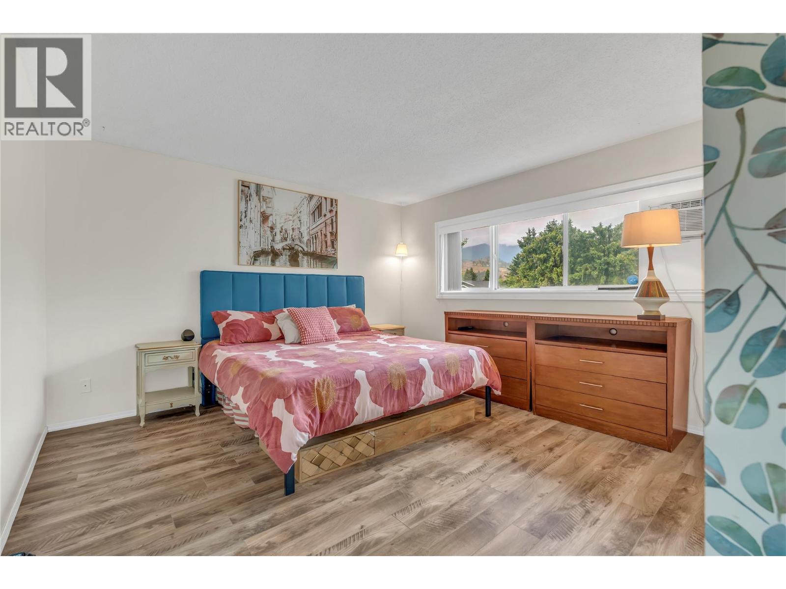 7513 CREST-A-WAY Road - 9