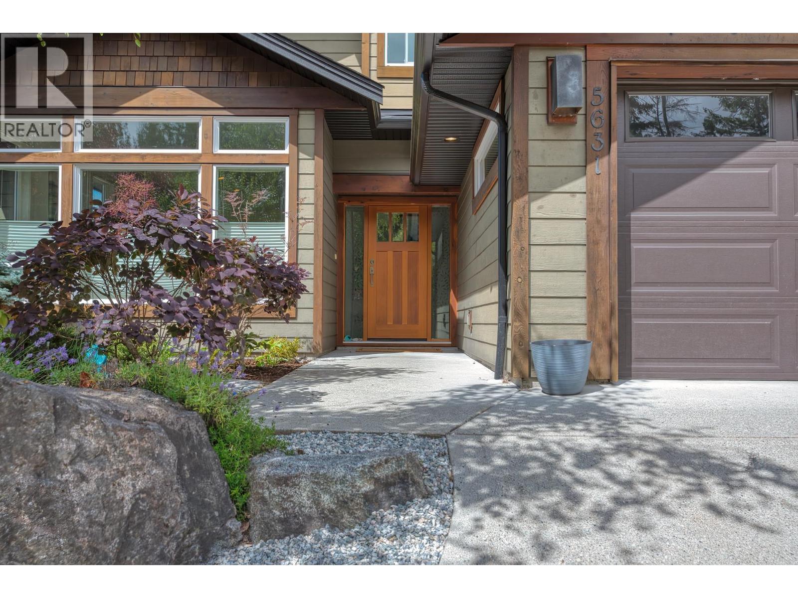 5631 PAGE ROAD, Sechelt