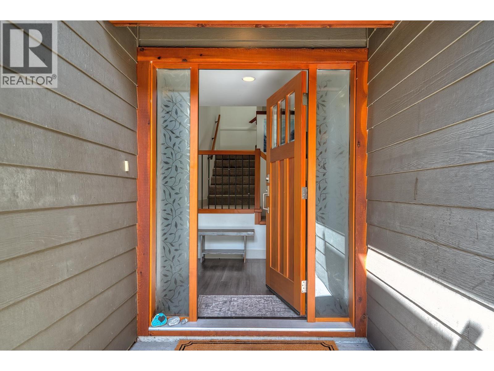 5631 PAGE ROAD, Sechelt
