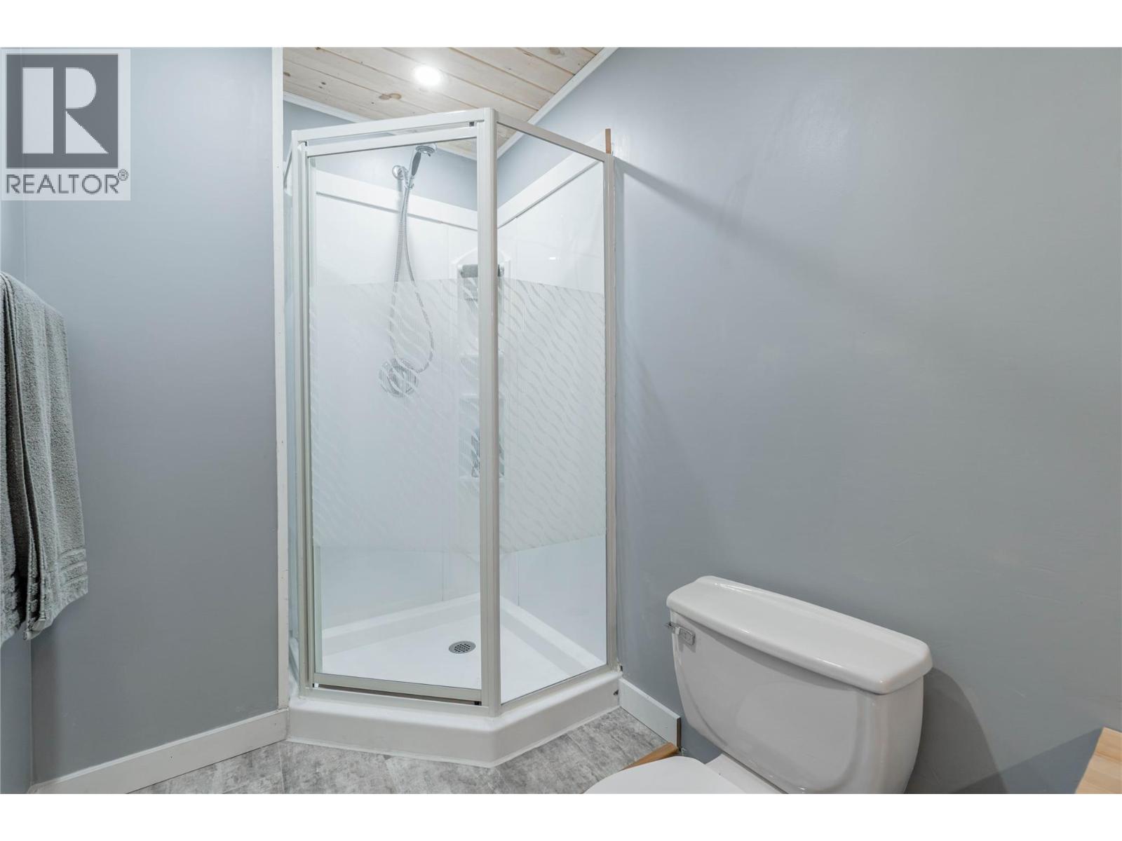 6763 MEADOWS Drive - 46