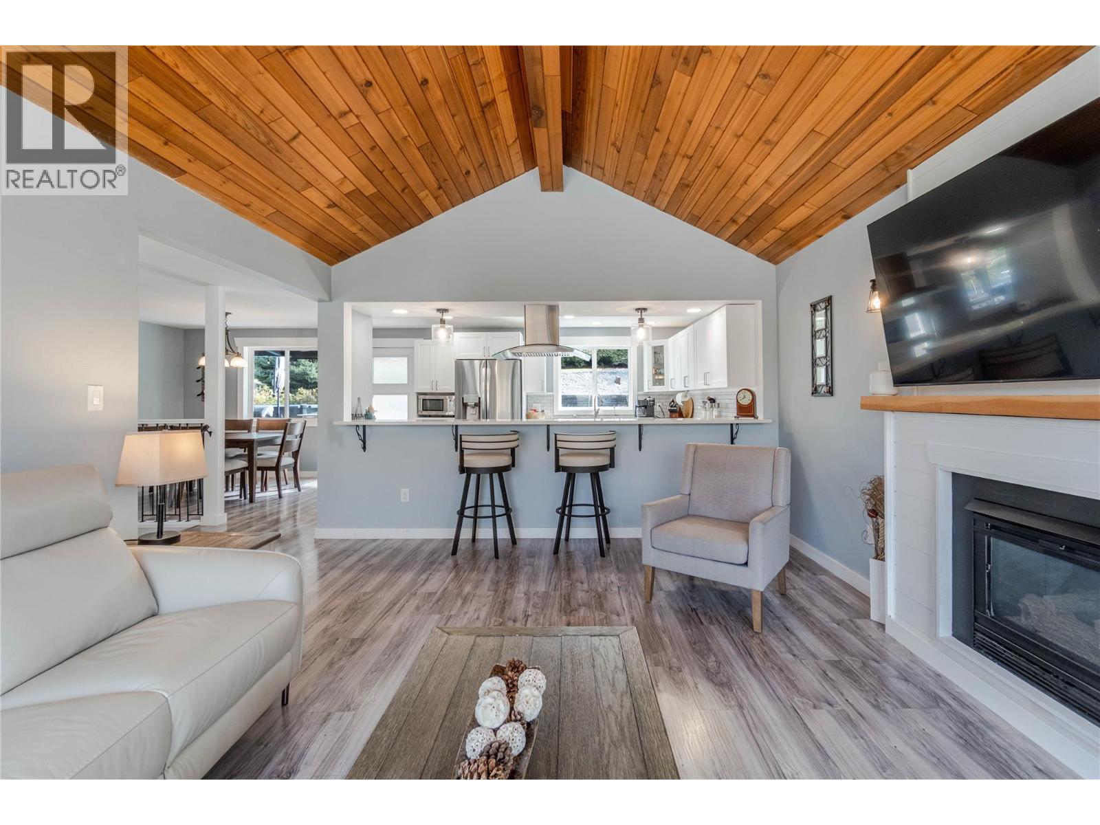 6763 MEADOWS Drive - 11