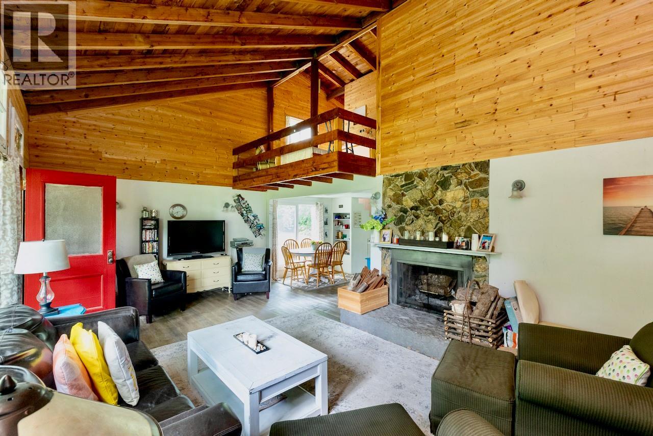 1281 Hoskins Road - Image 14